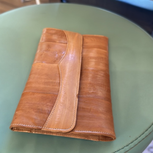 Eel skin tan long wallet - Picture 4 of 6